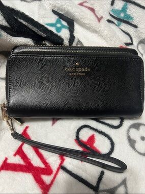 kate spade Black Saffiano Leather Wristlet